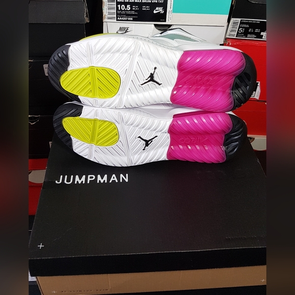 AIR JORDAN MAX 200 WHITE/FUCHSIA MEN'S US SIZE 9.5 BRAND NEW IN BOX - Picture 6 of 16